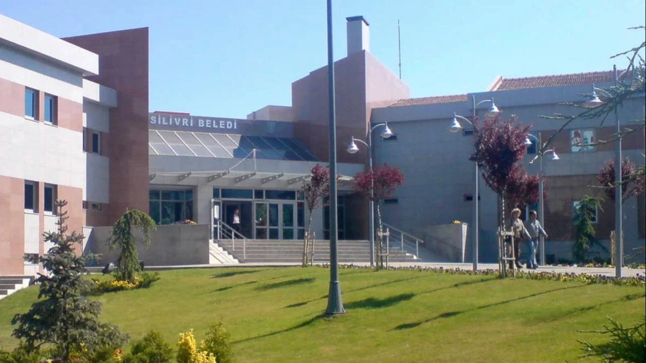 Silivri Belediyesine yönelik soruşturmada 10 şüpheli tutuklandı