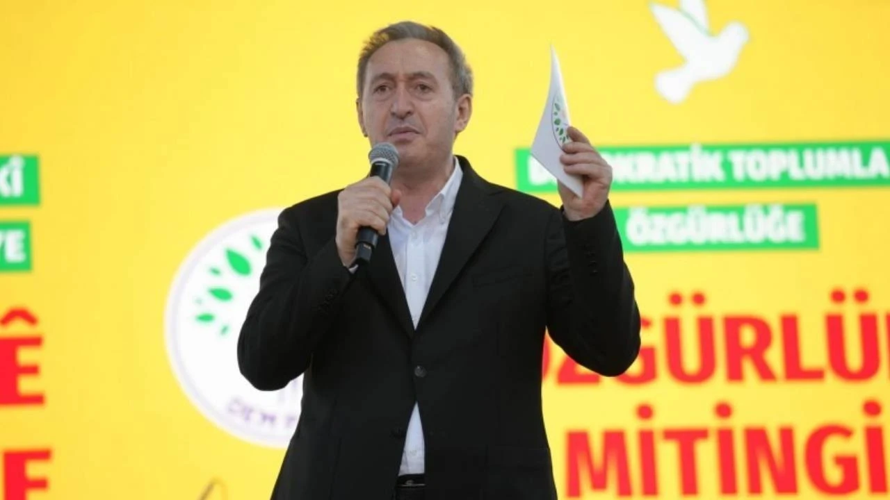 Bakırhan İstanbul'da konuştu: 'Çerçeve yasa dağdan, cezaevinden, sürgünden dönüşün yolunu açmalı'