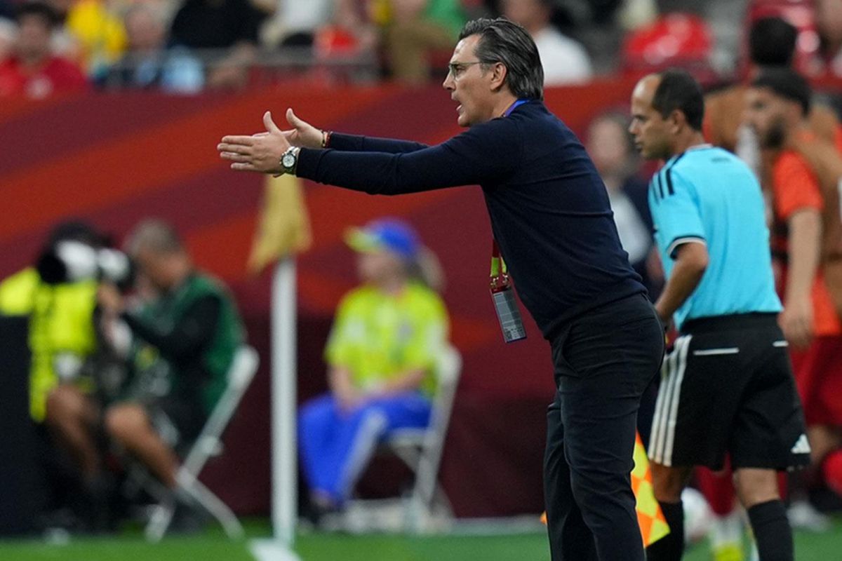 Montella'ya tepkiler sürüyor: Bu çocuğu nasıl oynatmazsın?