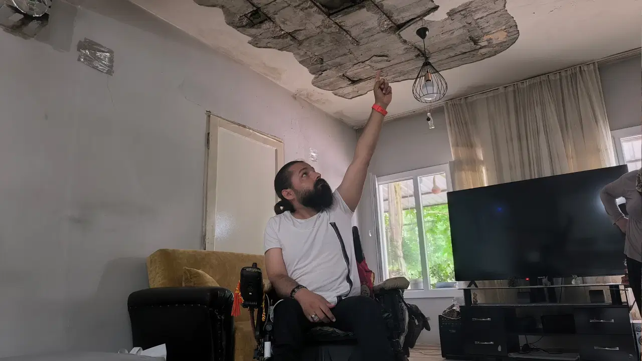 Osmaniyeli depremzede aile: 'Her gün korkuyla yatıp, korkuyla kalkıyoruz'