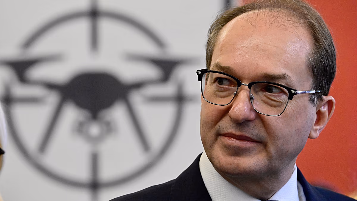 Bundestag'a drone saldırısı mı? Dobrindt artan riske karşı uyarıyor