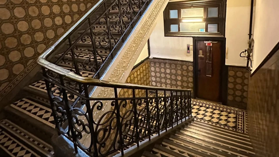 122 yaşında: Beyoğlu'nun saklı kalmış apartmanı Hanif Han