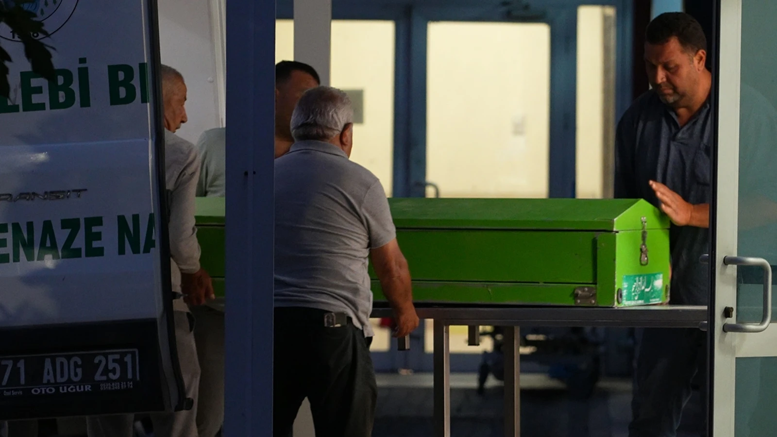 Kayıp ihbarından vahşet çıktı: Babasını parçalayıp tuvalete gömmüş