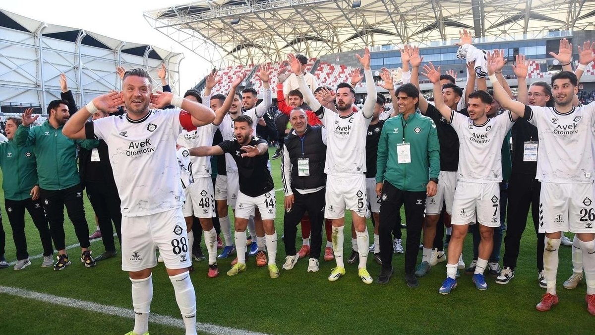 Altay son anda kurtuldu!