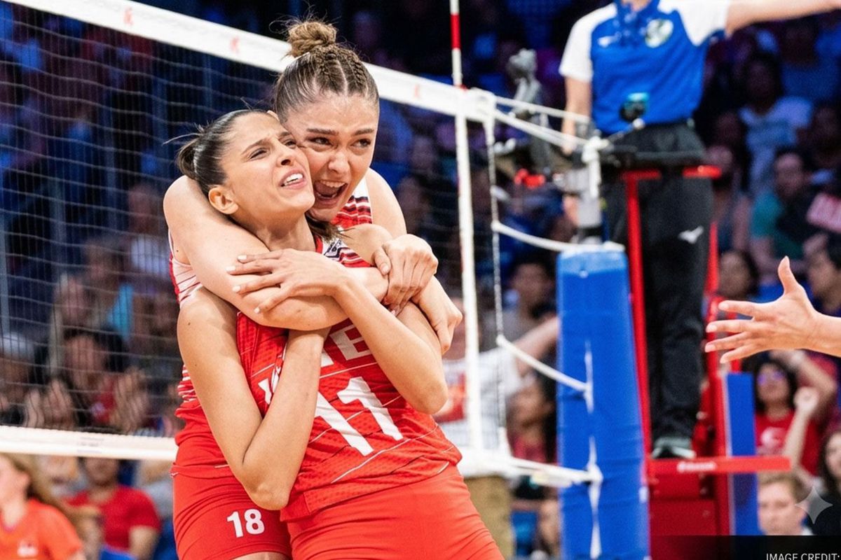 VakıfBank Voleybol Takımı, Derya Cebecioğlu'na veda etti