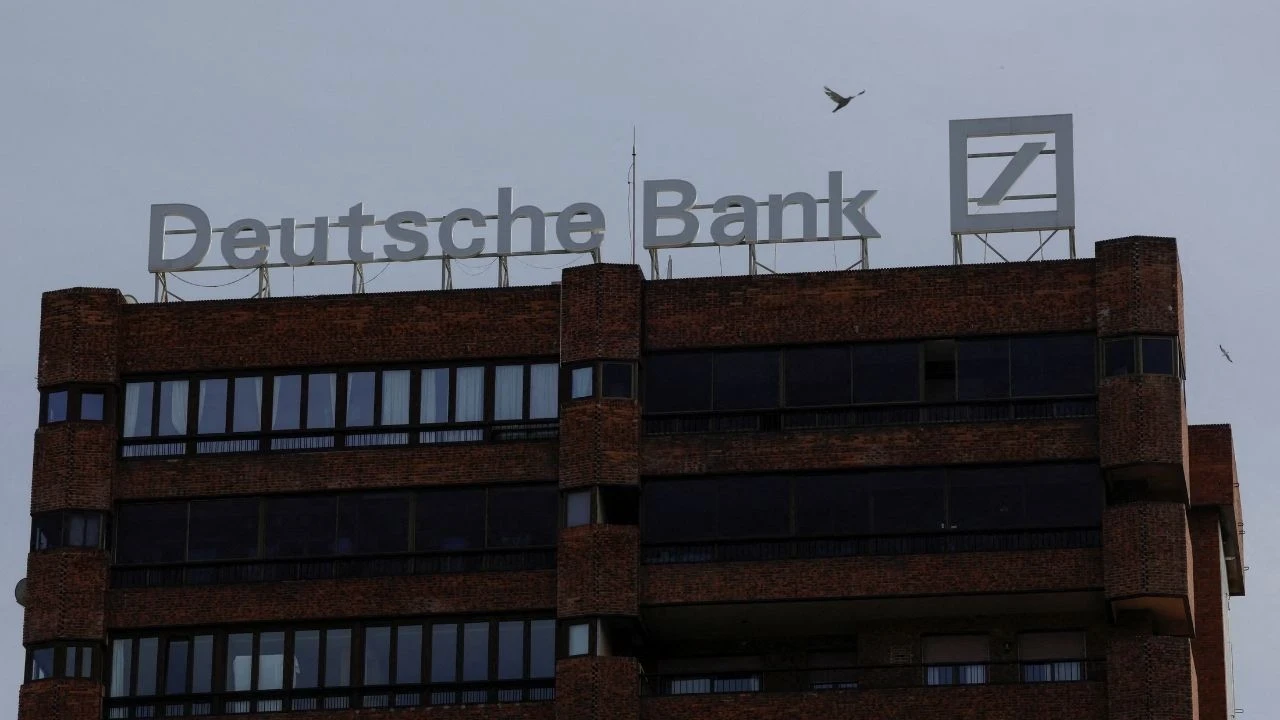 Deutsche Bank'a "cum-cum" baskını: Temettü hisseleri yoluyla vergi dolandırıcılığı iddiası