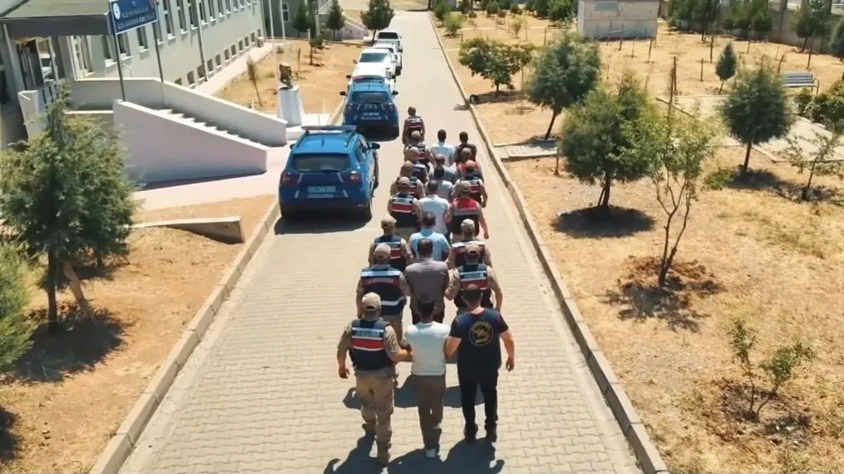 Federasyon adı altında dolandırıcılık yapan 16 kişi tutuklandı