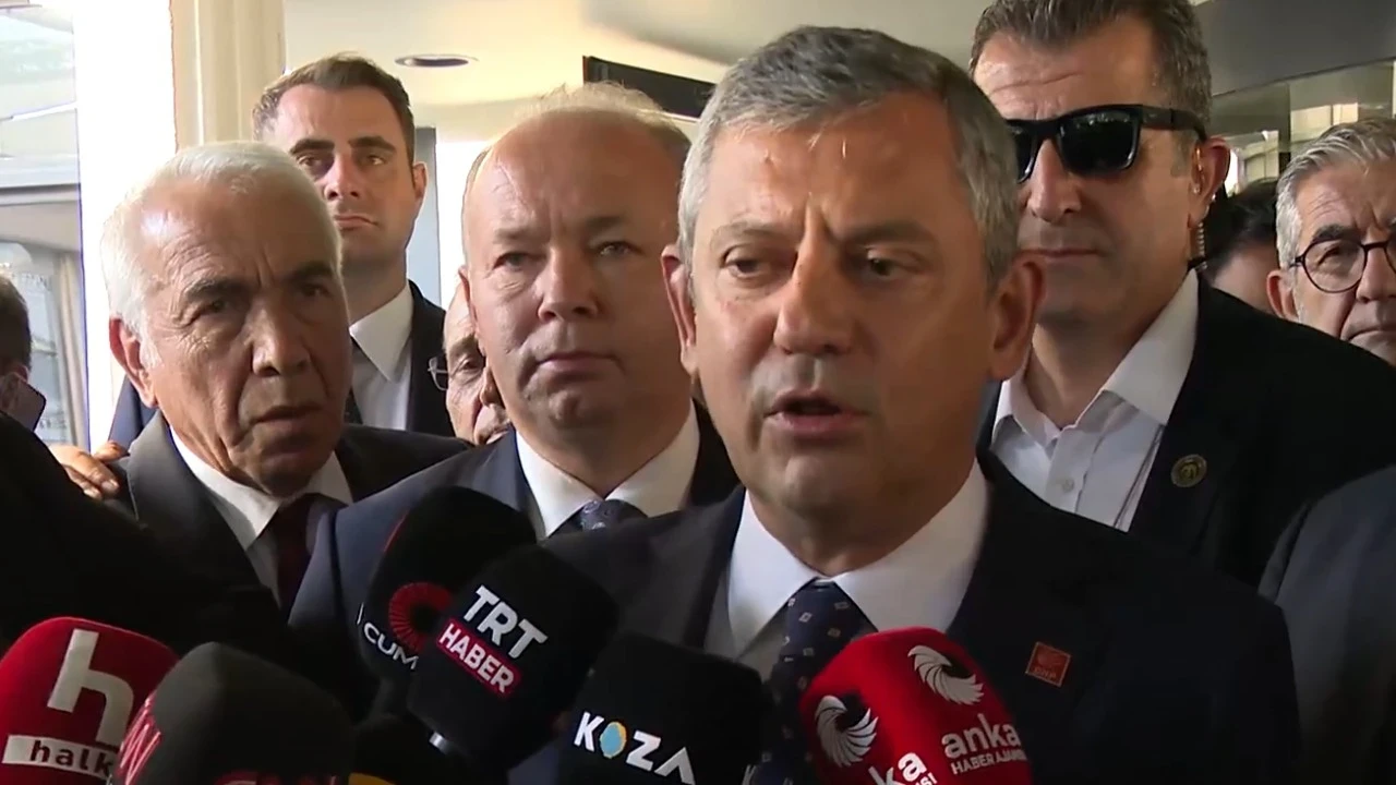 Özgür Özel: Yeni parti sadece CHP'lilerle sınırlı olmayacak