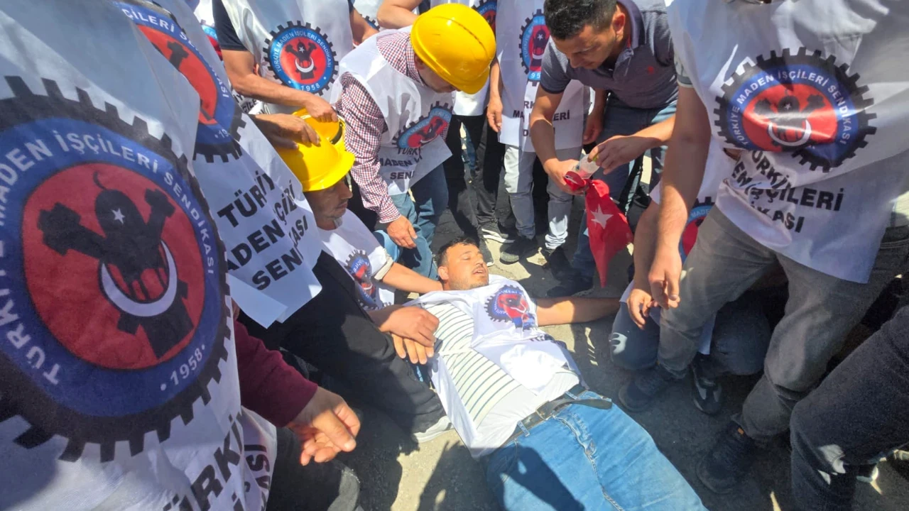 Doruk Madencilik işçilerine abluka