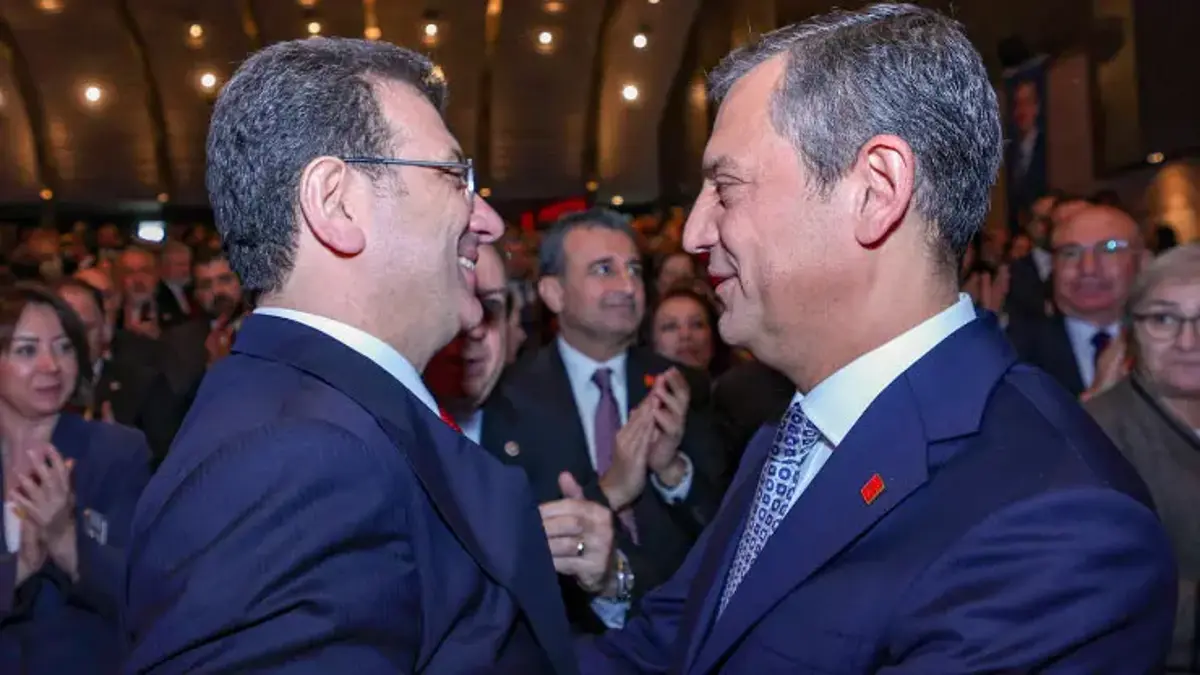 Yeni parti yolda mı? "İmamoğlu genel başkan Özgür Özel cumhurbaşkanı adayı" Abdulkadir Selvi yazdı