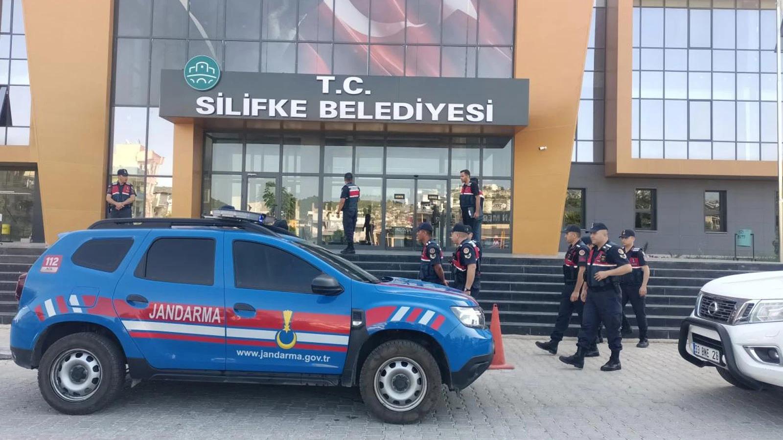 Silifke Belediyesi soruşturmasında 2 tutuklama