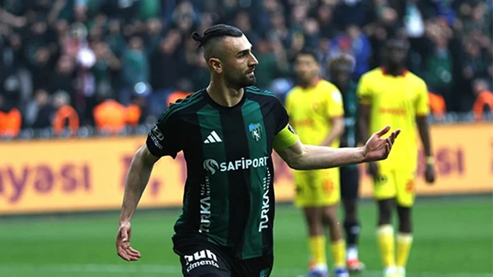 Serdar Dursun ve Ahmet Oğuz Kocaelispor'a veda etti
