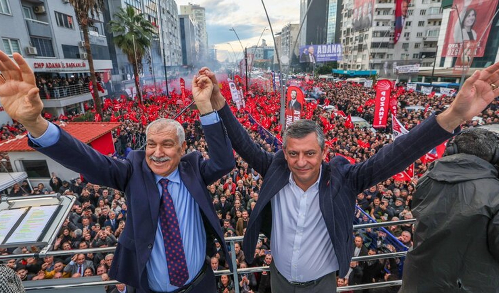 Özgür Özel'e kötü haber: Zeydan Karalar'dan Yeni Parti kararı