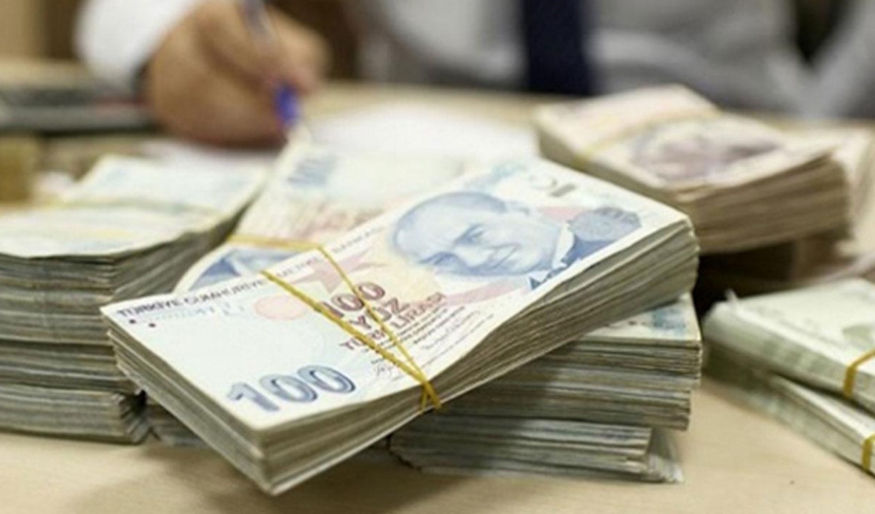 Emekli maaşlarında artış öngören teklif TBMM’de kabul edildi ve yasalaştı