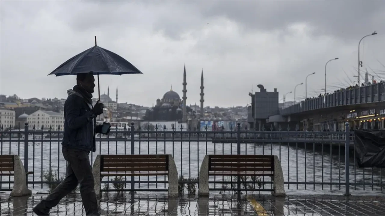 AKOM tarih vererek uyardı! İstanbul’da metrekareye 12 kg yağış düşecek