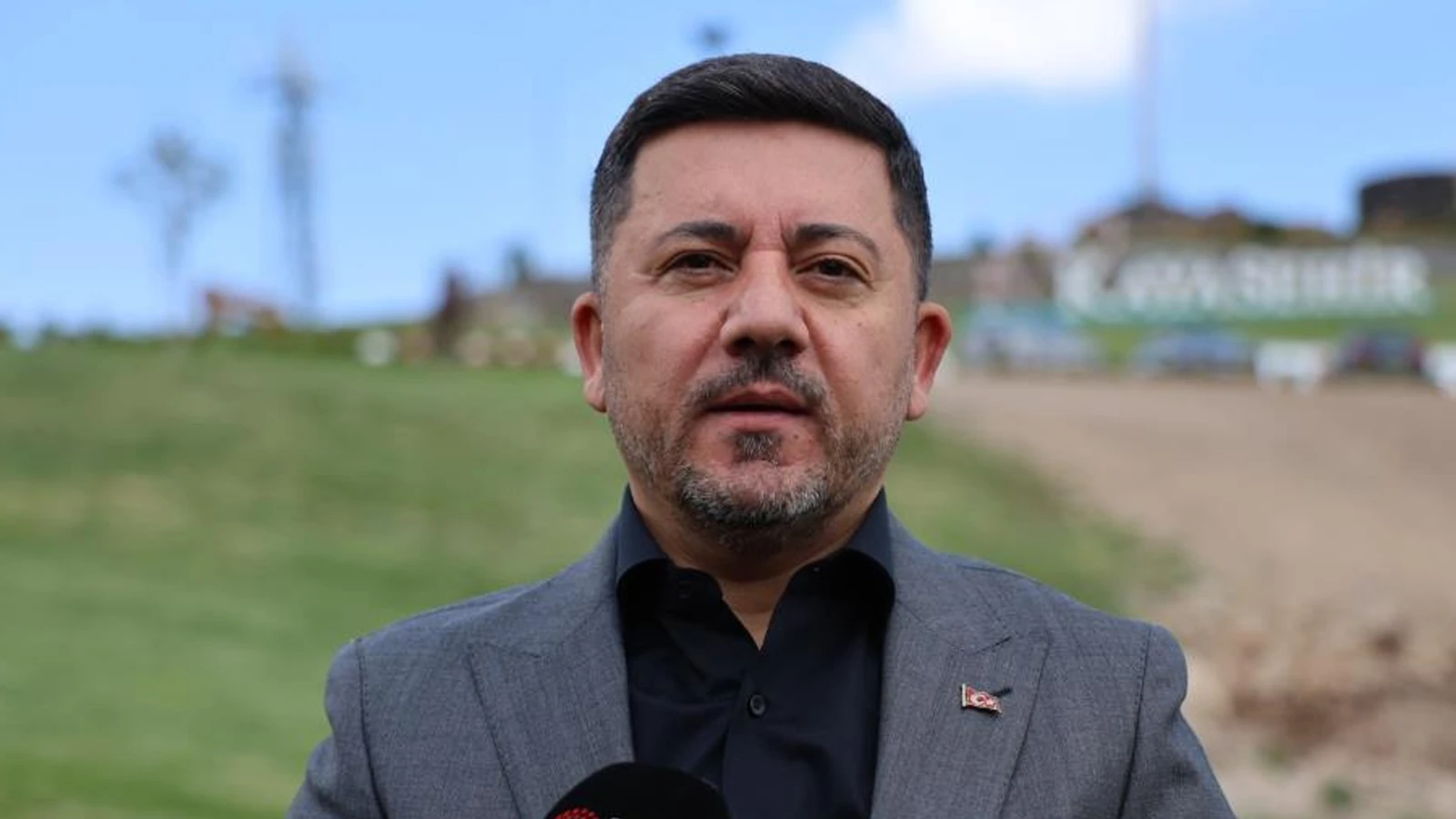 Nevşehir Belediye Başkanı Rasim Arı yeniden AK Parti'ye katılıyor