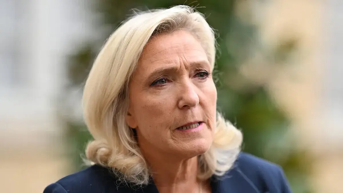 Fransa'da yolsuzluktan suçlu bulunan Le Pen'e siyasetten men yasağı