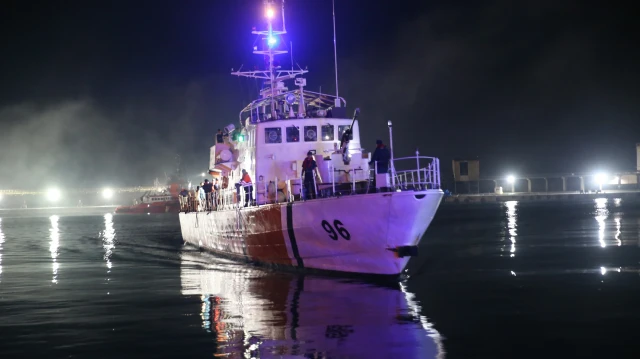 Karadeniz’de 115 mil açıkta nefes kesen tahliye: Saldırıya uğrayan Türk balıkçılar kurtarıldı
