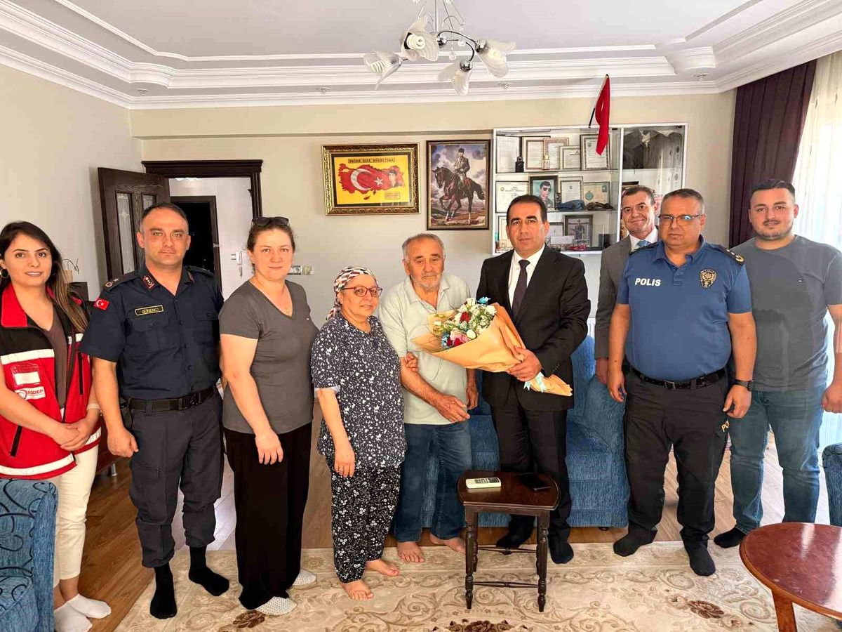 Alaşehir Kaymakamı Öter'in İlk Ziyareti Şehit Ailesine