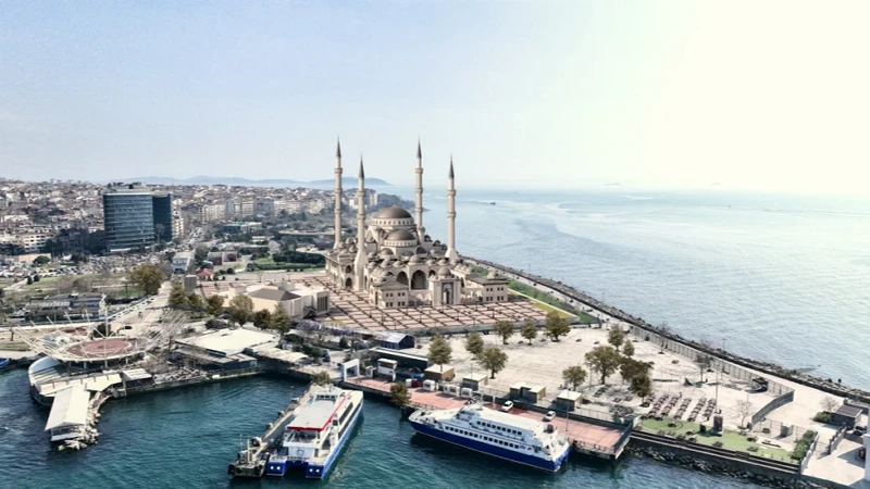 Kadıköy’e cami mührü