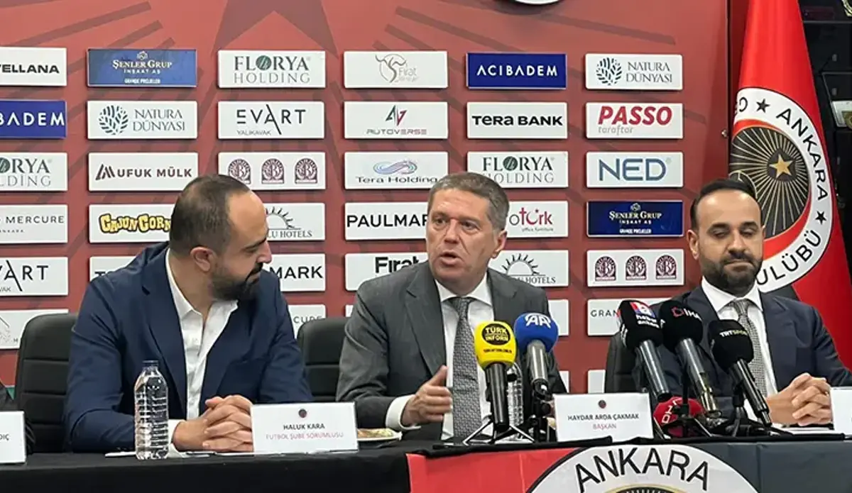 Gençlerbirliği Başkanı Arda Çakmak: Geçen sezondan yaklaşık 3 milyon Euro'luk borcumuz var