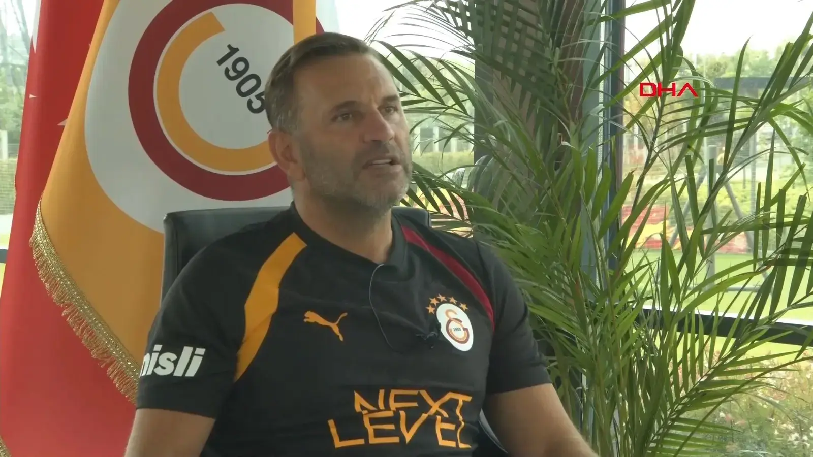 Okan Buruk, yeni sezon öncesi DHA'ya açıklamalarda bulunuyor
