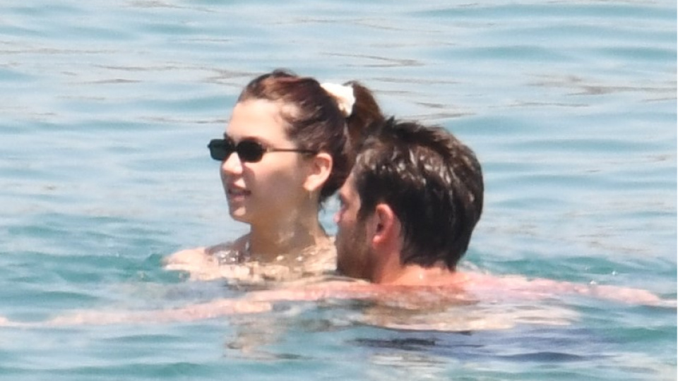 Emre Bey ile Ecem Sena Bayır tatilde