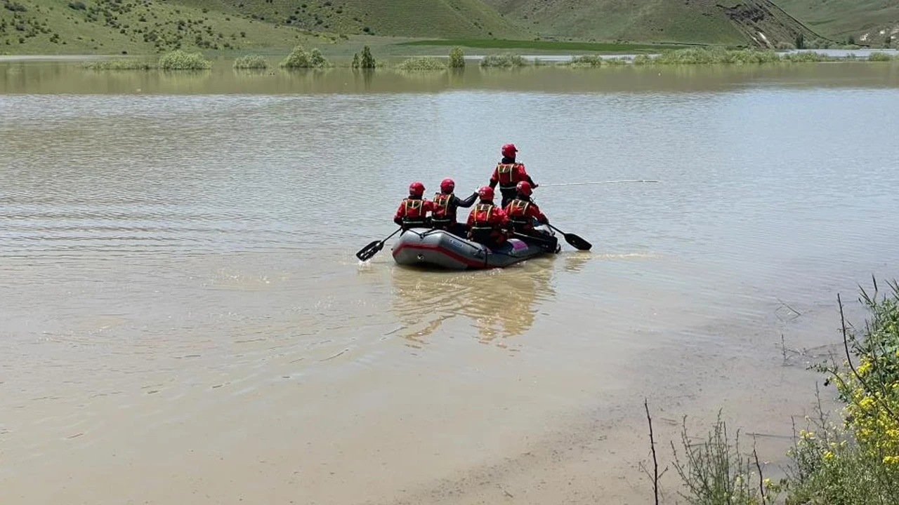 Aras Nehri'nde kaybolan Okan Koç'u arama çalışmaları dördüncü gününde