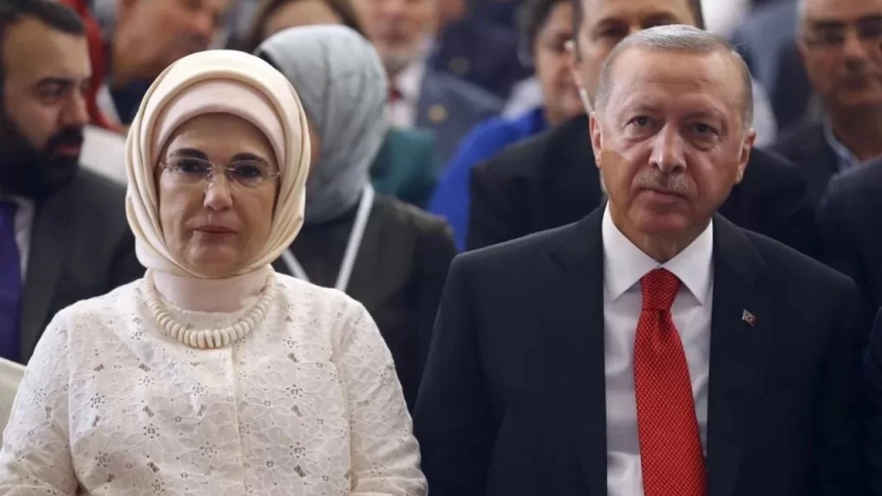 Emine Erdoğan'dan duygusal Babalar Günü'nü mesajı