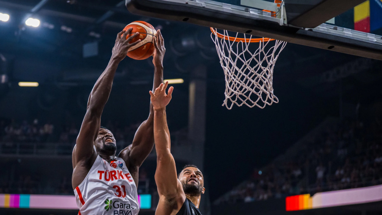 FIBA, basketbolda kural değişikliklerine gitti