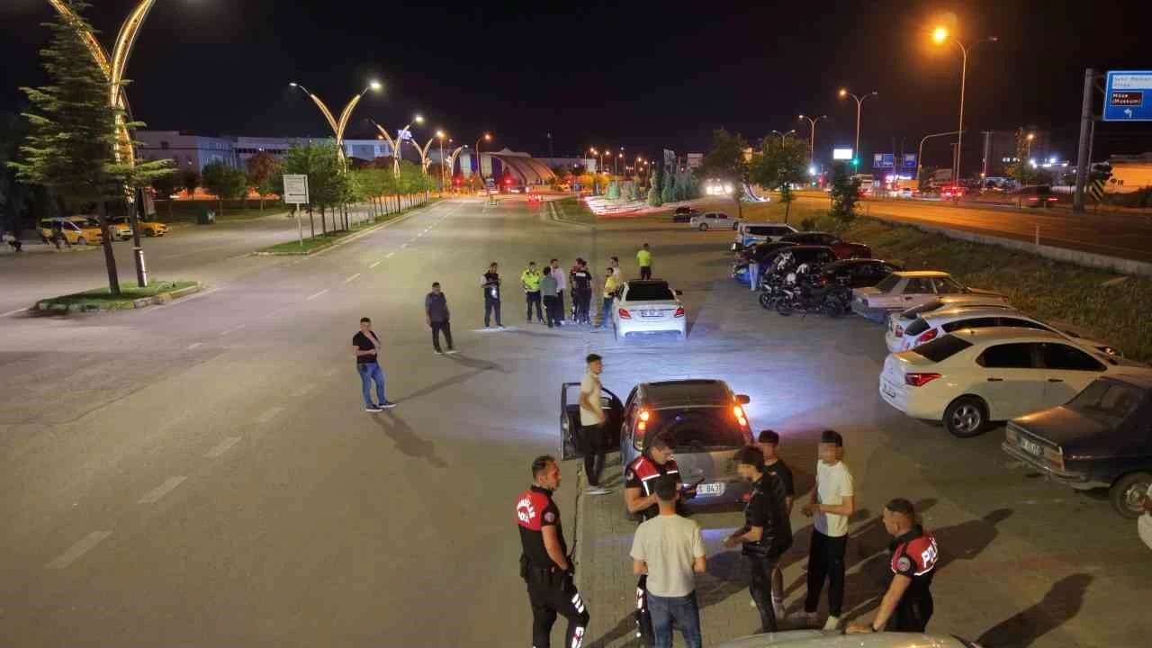 Aksaray sokaklarında şok uyulama