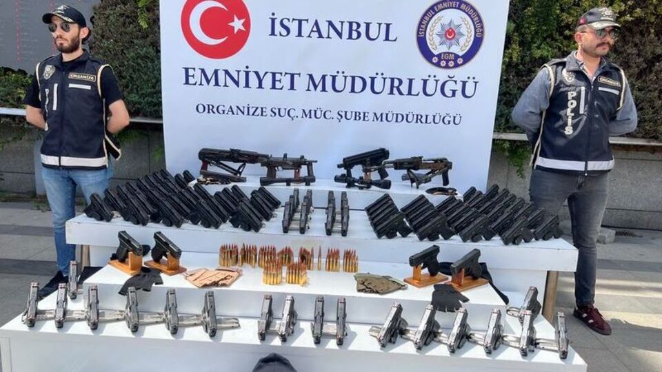 Otokoç saldırısı ve Can Polat cinayetine ilişkin operasyonlarda uzun namlulu silahlar ele geçirildi