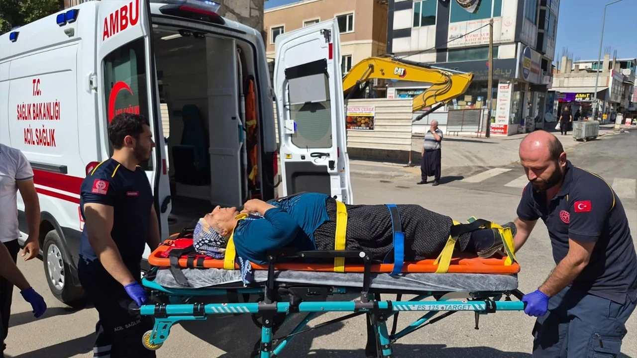 Adıyaman'da korkunç kaza! Otomobil yayaya çarptı