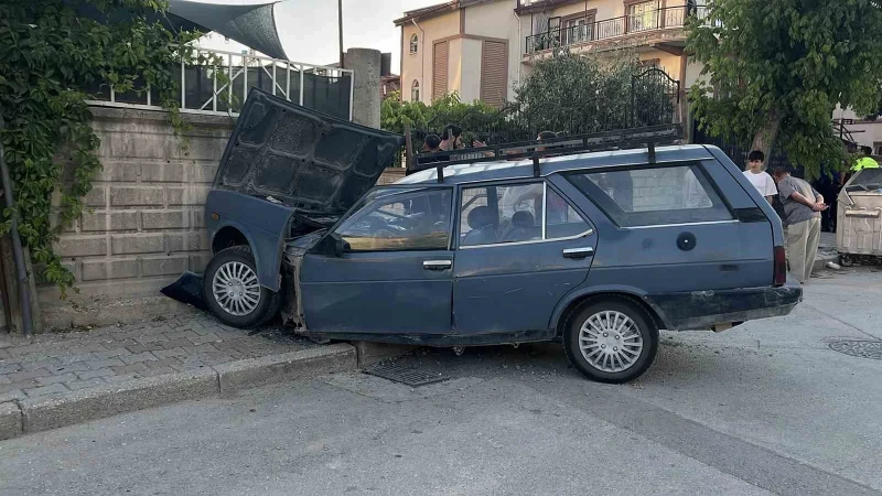 Konya'da ehliyetsiz çocuk sürücü kazaya karıştı: İkisi çocuk beş kişi yaralandı