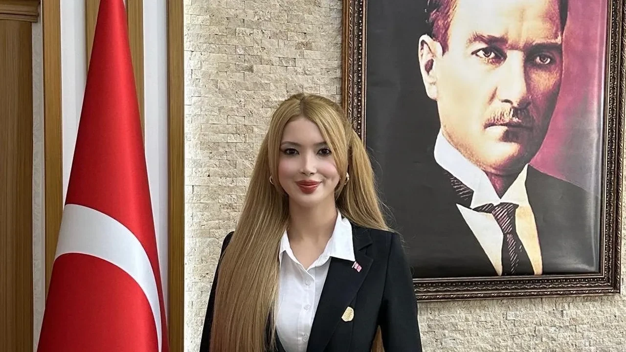 "Barbie Kaymakam" Tuğçe Orhan'a yeni görev: Burdur Vali Yardımcısı Oldu