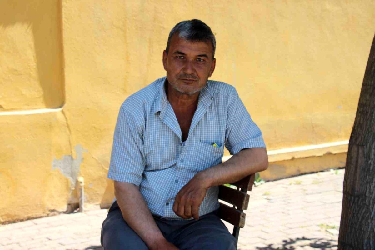 "Çalışmazsam ölürüm" diyerek gençlerin kolay para hevesini eleştirdi
