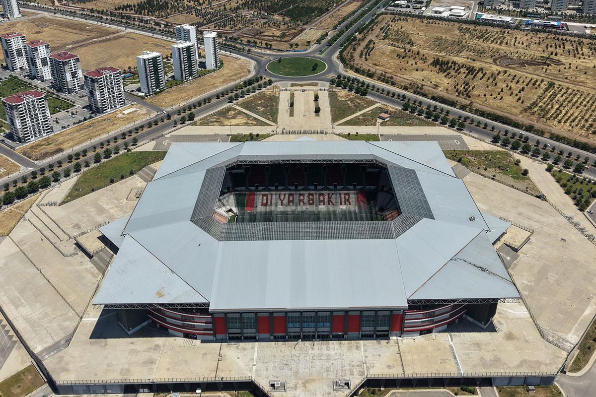Amedspor'un stadını görenler tanıyamıyor
