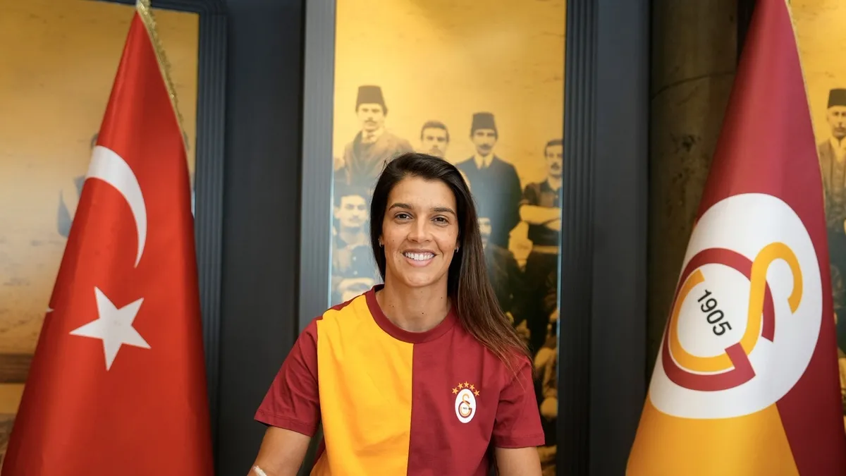 Galatasaray Kadın Futbol Takımı, Carole Costa'yı transfer etti!