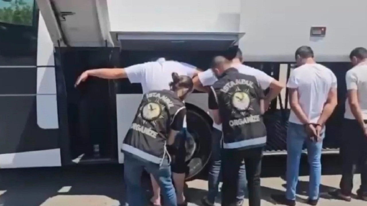 Yolcu otobüsünden cephanelik çıktı