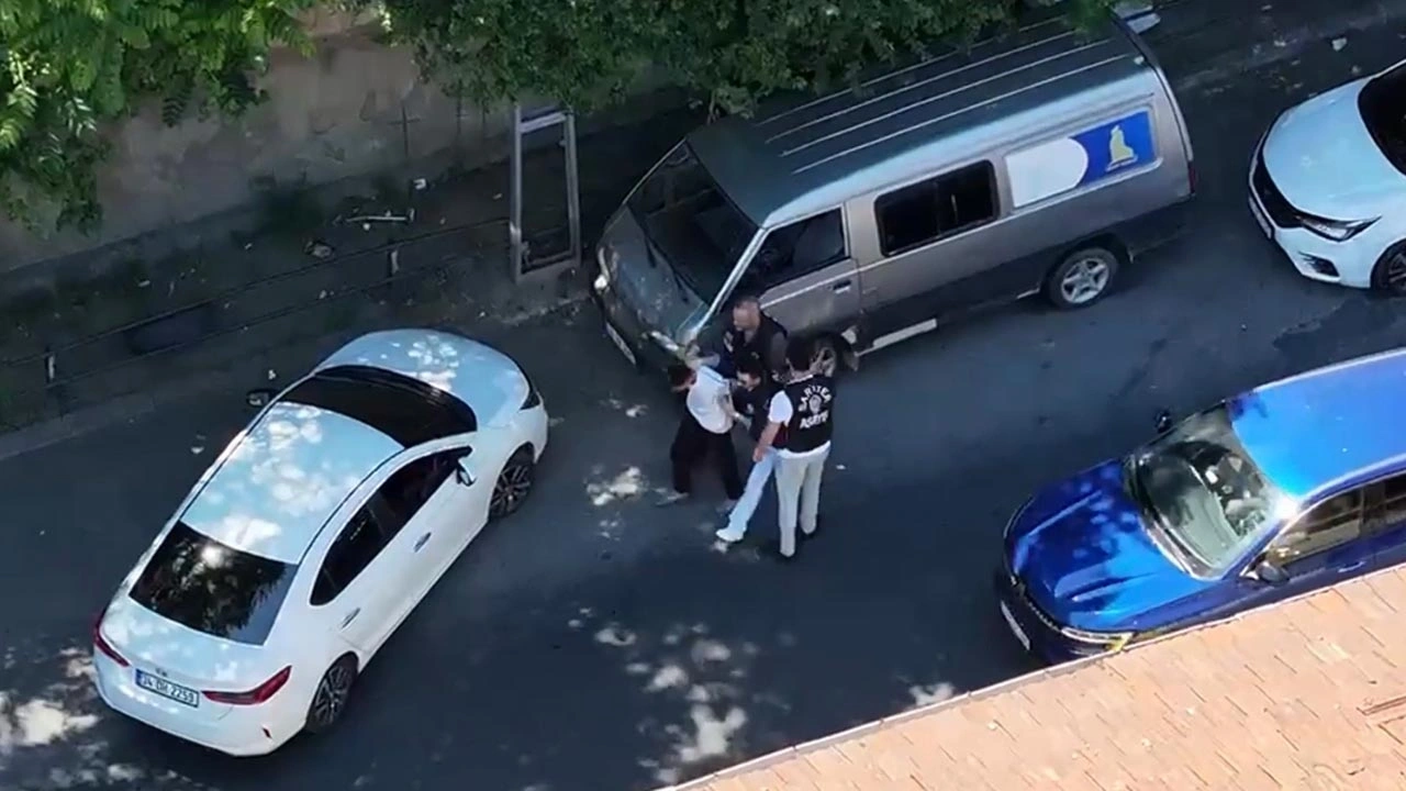 13 yaşındaki çocuk çaldığı minibüsle 84 kilometrelik İstanbul turu yaptı: Havadan izlenip yakalandı