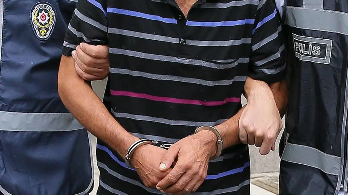 Sahte ikamet şebekesine operasyon: 8 ilde 64 şüpheli yakalandı