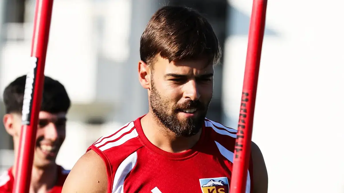 Kayserispor'da 3 yıldız kadro dışı