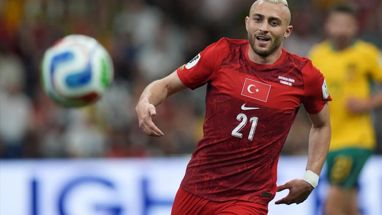 Barış Alper Yılmaz'dan Ümit Davala detayı: Mohikan saçla sahada