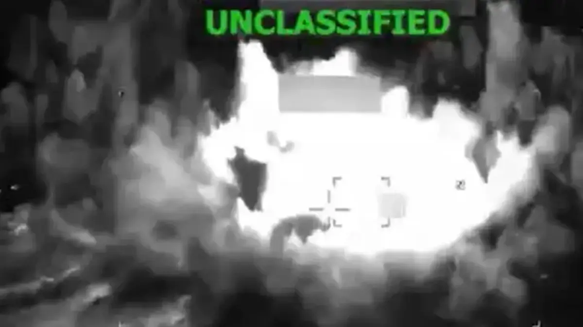ABD ordusu Pasifik'te uyuşturucu teknesini vurdu! 2 ölü