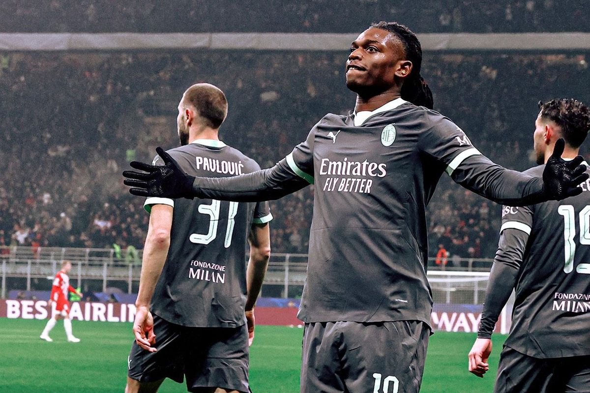 Uçak Türkiye'den kalkıyor! Leao Transferi 50 milyon Euro'ya bitecek