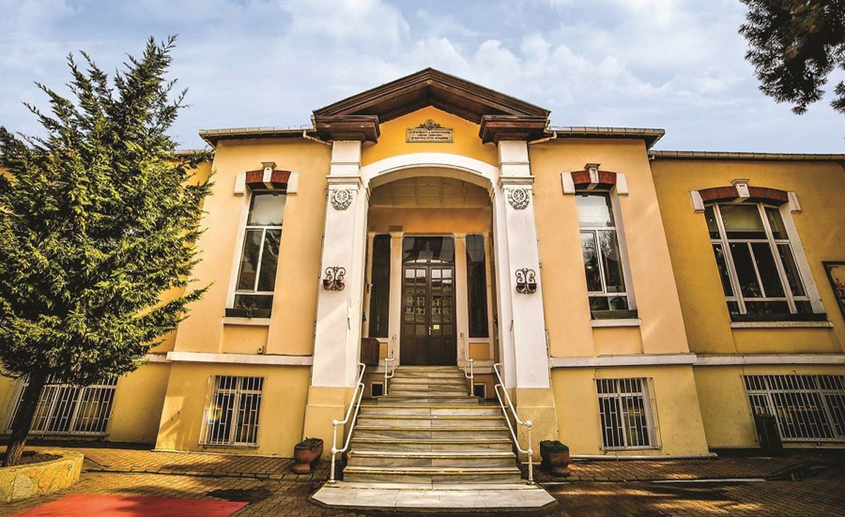 TERA HOLDİNG YKB Emre Tezmen Topkapı üniversitesi mütevelli heyeti başkanı oldu