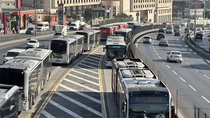 Son dakika... 15 Temmuz'da metrobüs güzergahı değişiyor! 6 istasyon geçici olarak kapatılacak