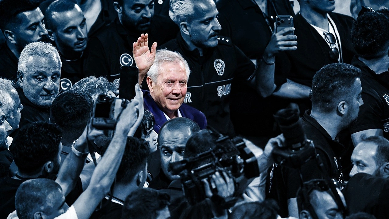 İşte Fenerbahçe'nin yeni teknik direktörü: Yardımcıları bile belli oldu