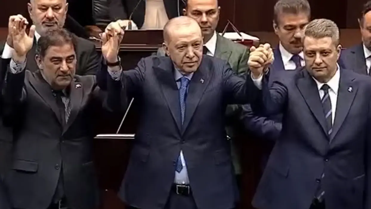 İYİ Parti'den istifa eden Ersin Beyaz'ın yeni adresi AK Parti oldu