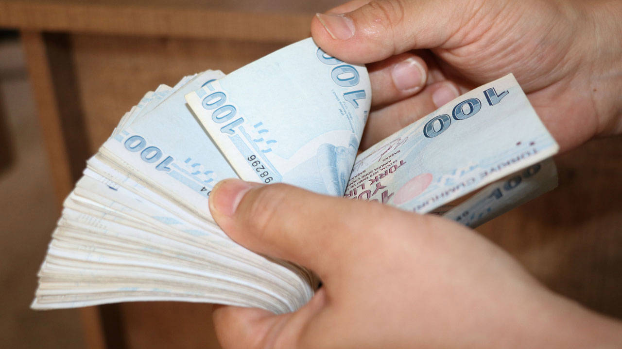 Kamu çalışanlarından maaşlara ek yüzde 35 zam talebi